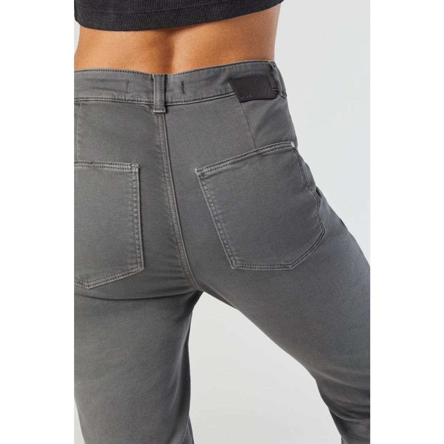 Mavi Anna High Rise Slim Cropped Jogger - Gray - Size 31