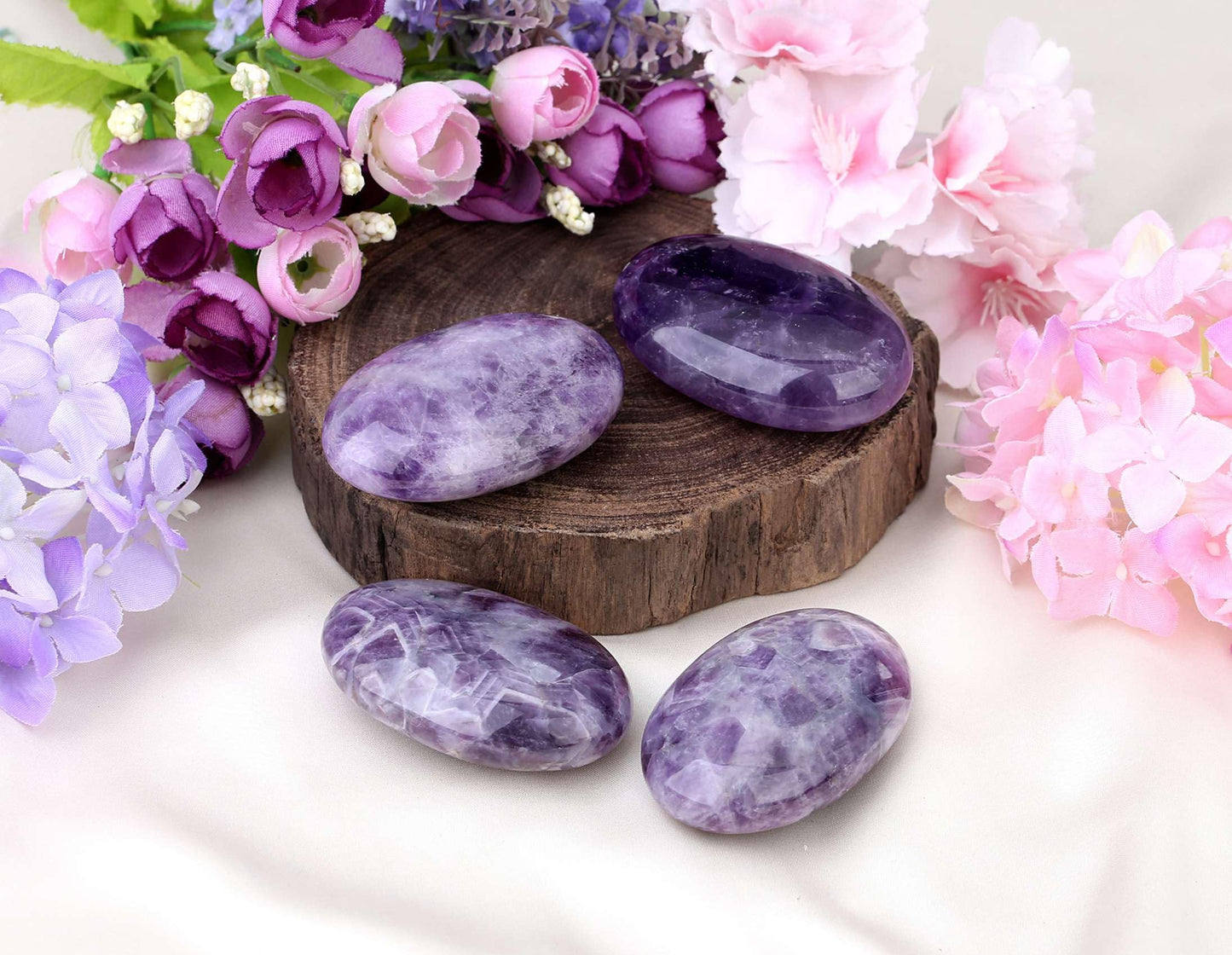 LAIDANLA Amethyst 2.4" Large Palm Stone Healing Crystals Natural Gemstones Calming Effects Energy Balancing Reiki Polished Worry Stone Cleansing Protection Anxiety Stress Relief Therapy 1PC